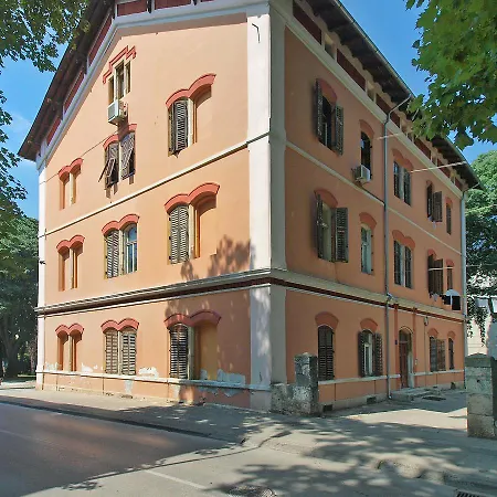 Appartement Marina 1567 Pula